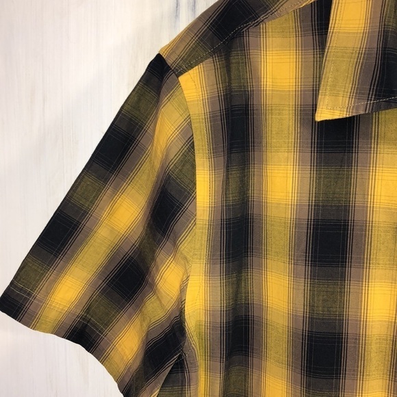 Men’s Bixby Nomad Made in India Slim Cut Short Sleeve Button Down Shirt Size L - Picture 4 of 11